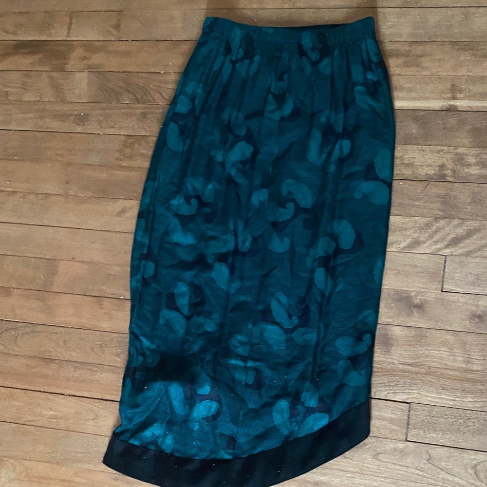 Vintage Cach’e Green Patterned skirt suit - Picture 7 of 7